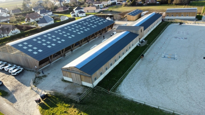 centre equestre cheval batiment james