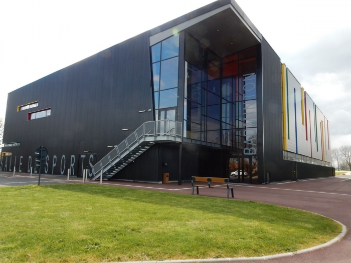 salle sport structure bois lamelle colle constructeur James