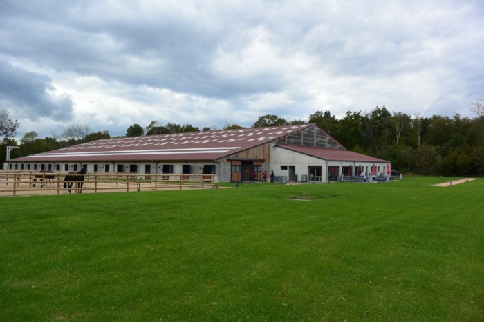 construction manege James dans haras
