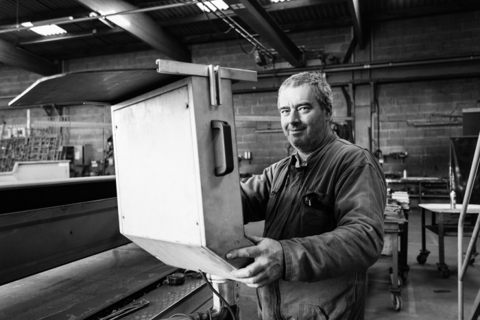 employé entreprise James Brecey