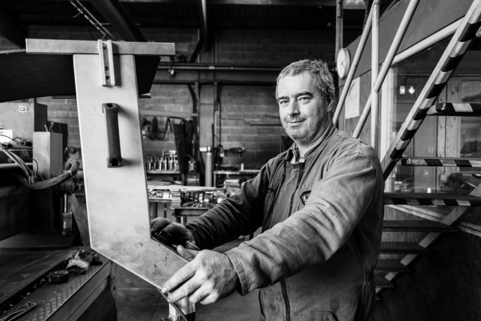 employé entreprise James Brecey