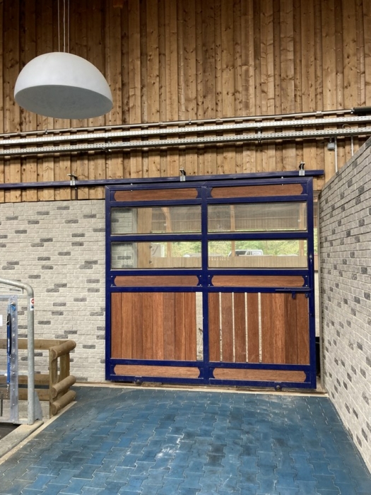 porte pour ecurie dans haras James