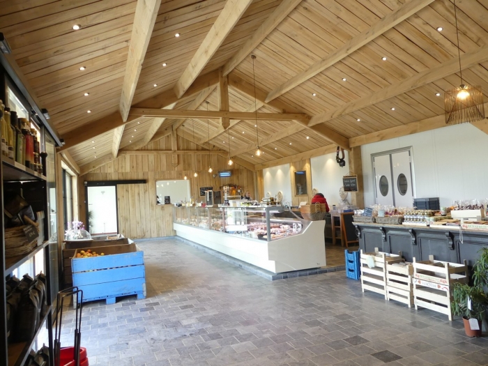 batiment commercial lamelle colle constructeur James