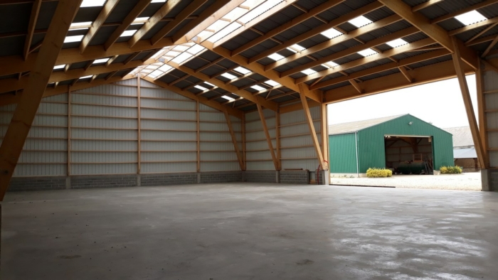 construction hangar agricole James